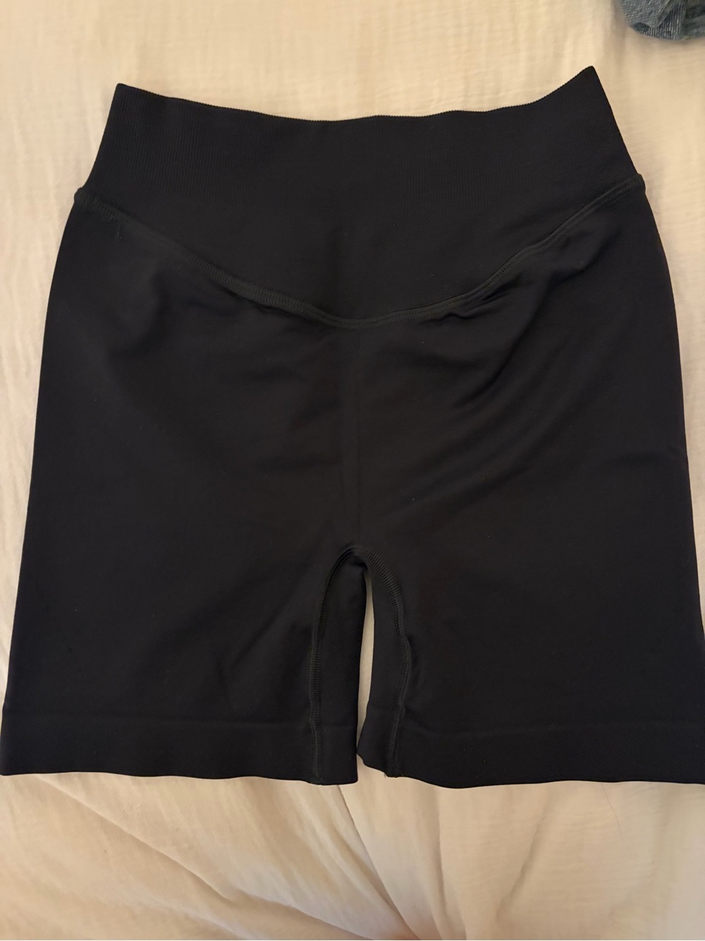 Gymshark Women's Black High-Waist Athletic Bike Shorts - Picture 2 of 2